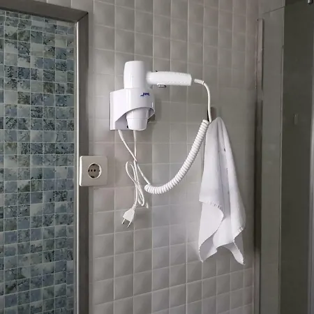 El Valles 2 Estrellas *