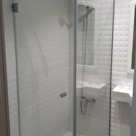 宾馆 El Valles 2 Estrellas 布里维斯卡